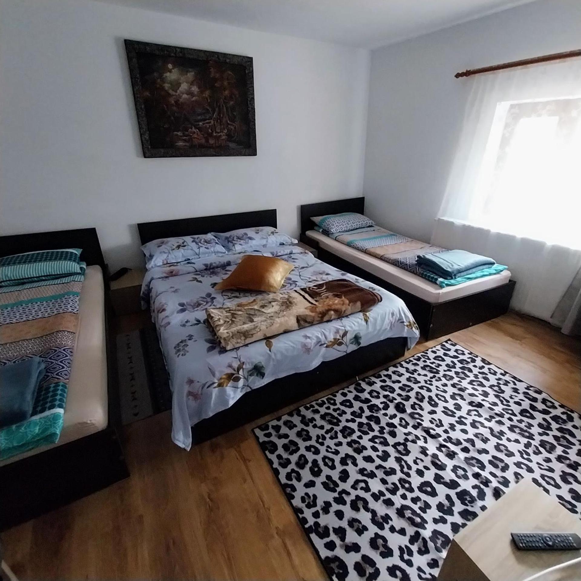 Hotel Casa Andreea Novaci-Străini Esterno foto